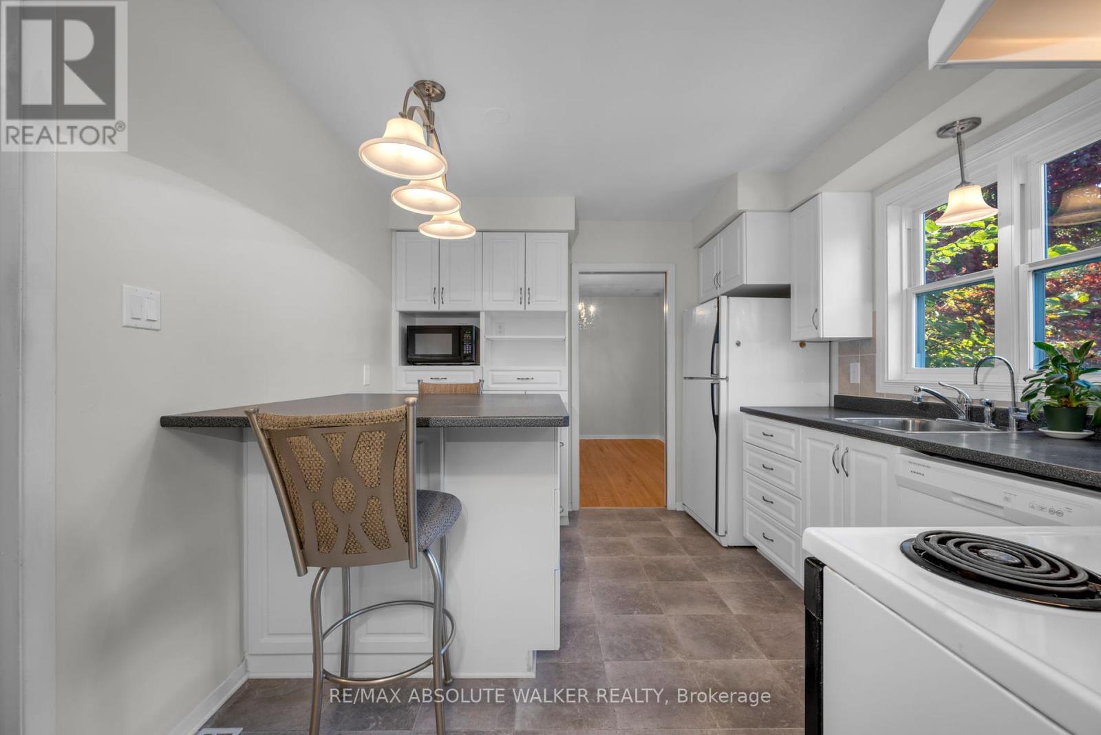 917 Rand Avenue, Ottawa, Ontario  K1V 6X3 - Photo 22 - X12439485
