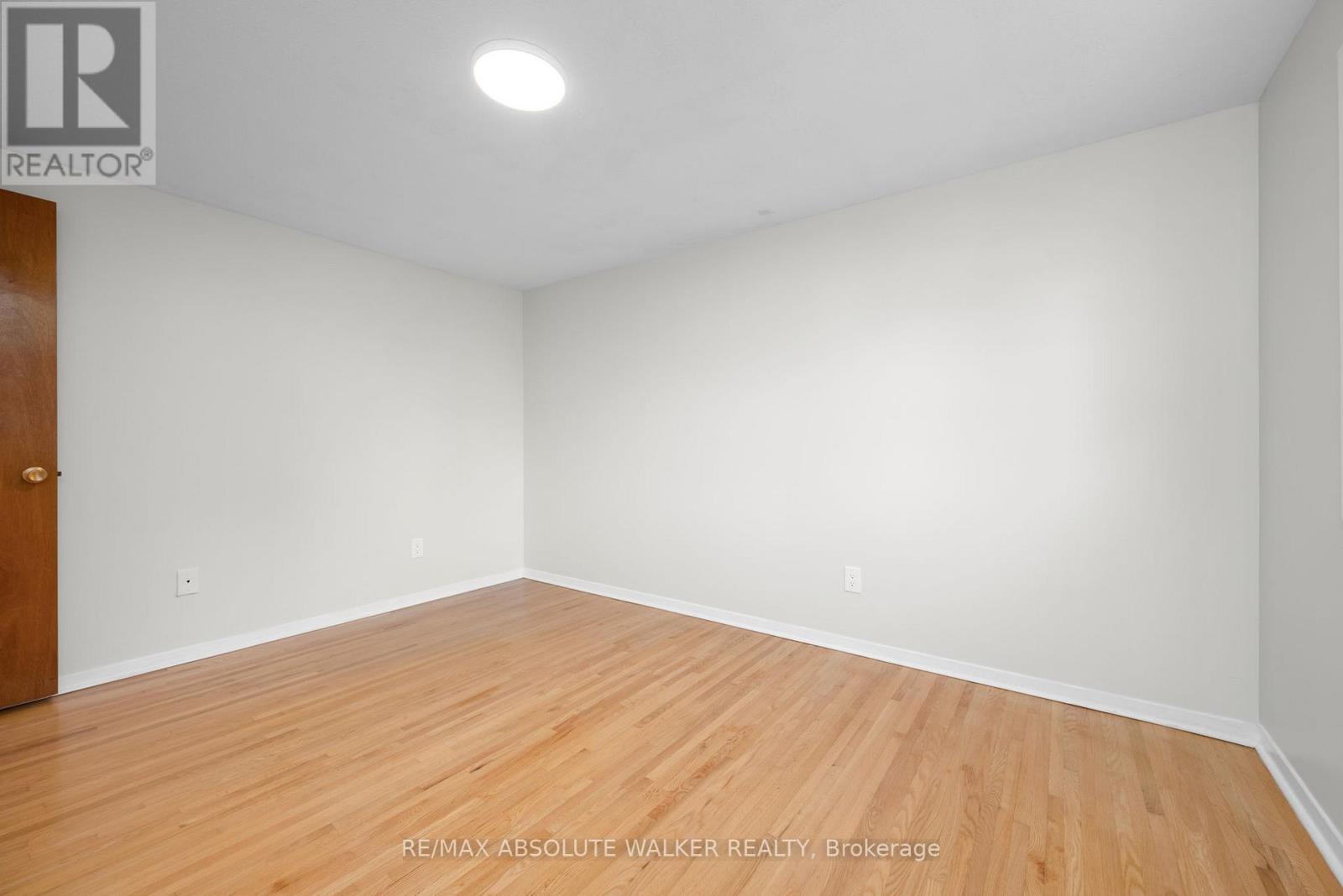 917 Rand Avenue, Ottawa, Ontario  K1V 6X3 - Photo 28 - X12439485
