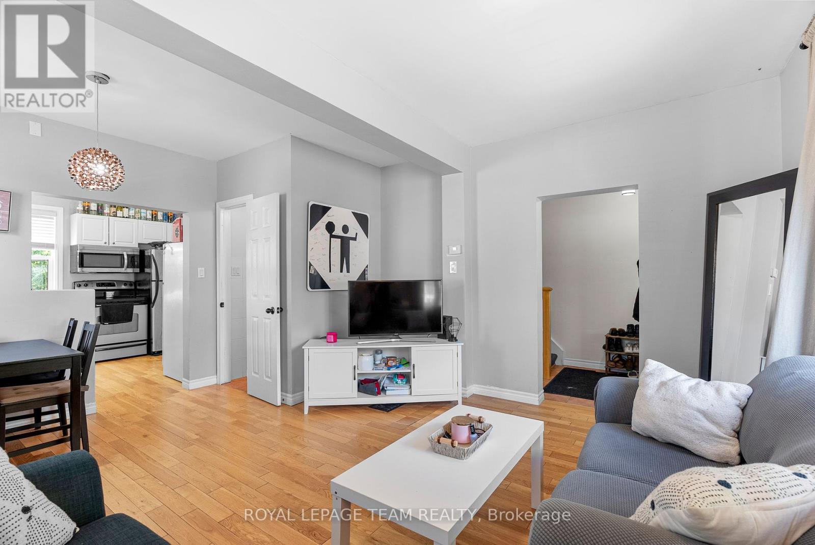 240 Garneau Street, Ottawa, Ontario  K1L 7T8 - Photo 7 - X12439517