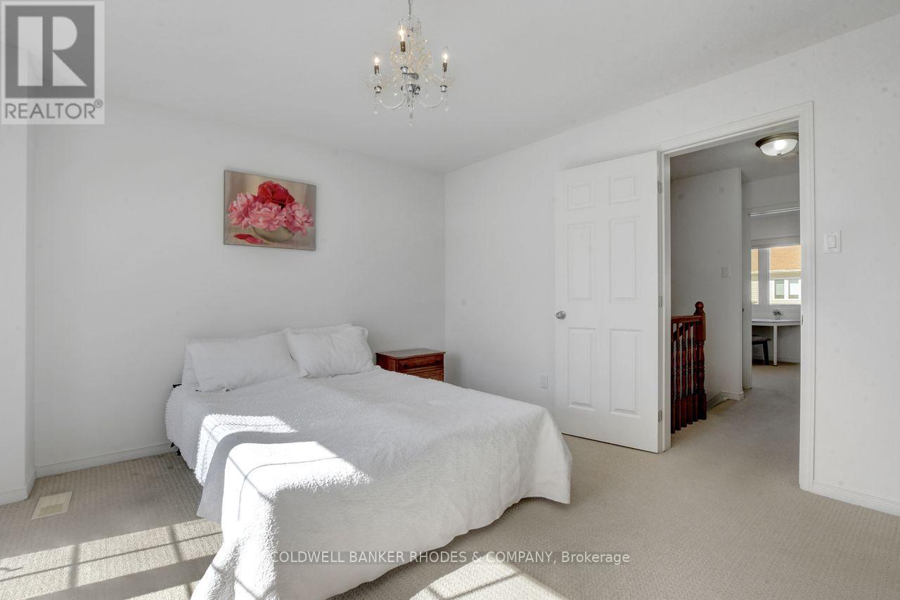 287 Macoun Circle, Ottawa, Ontario  K1T 0H8 - Photo 14 - X12439552