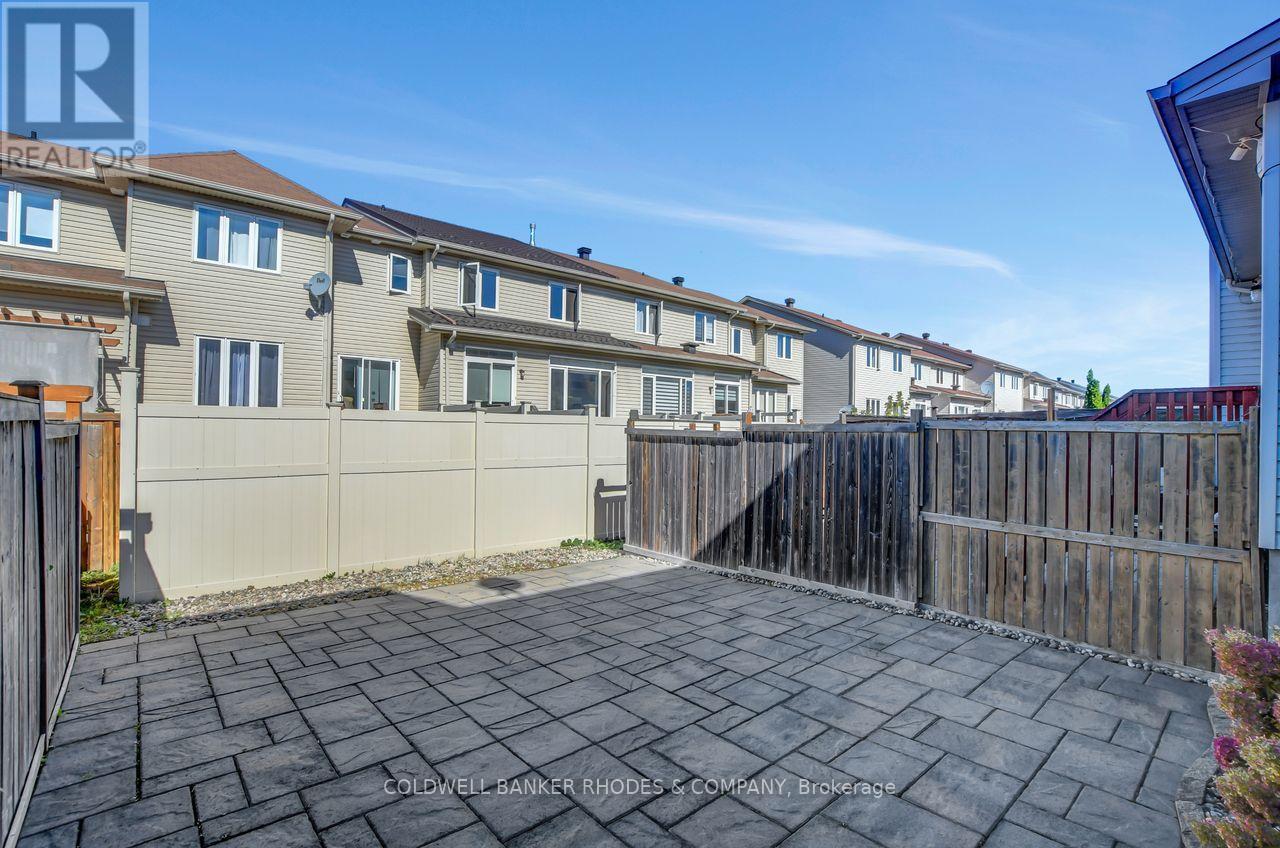 287 Macoun Circle, Ottawa, Ontario  K1T 0H8 - Photo 26 - X12439552
