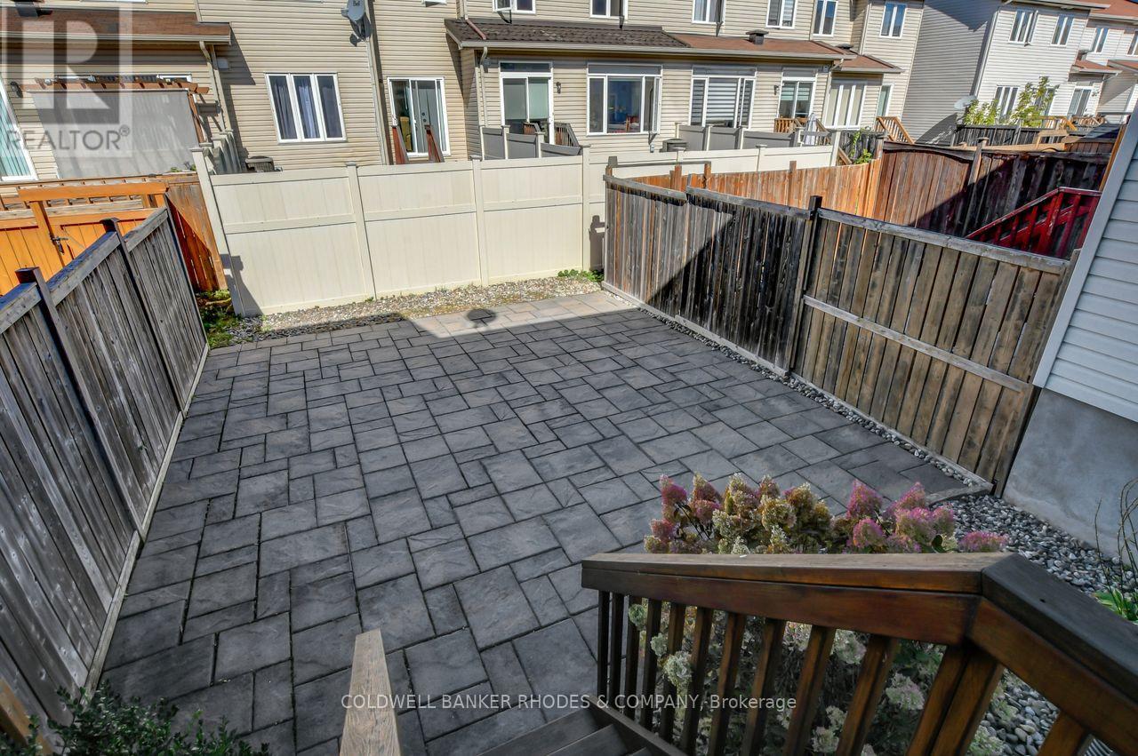 287 Macoun Circle, Ottawa, Ontario  K1T 0H8 - Photo 27 - X12439552