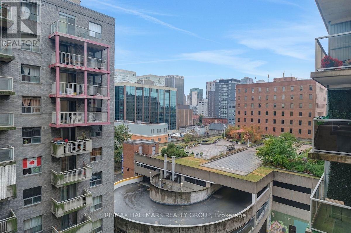 802 - 429 Somerset Street W, Ottawa, Ontario  K2P 2P5 - Photo 21 - X12439597