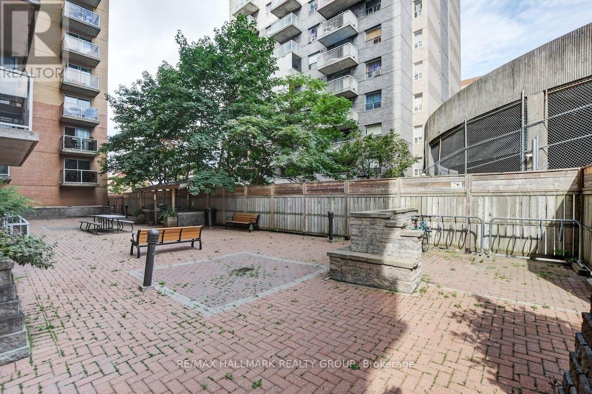 802 - 429 Somerset Street W, Ottawa, Ontario  K2P 2P5 - Photo 22 - X12439597