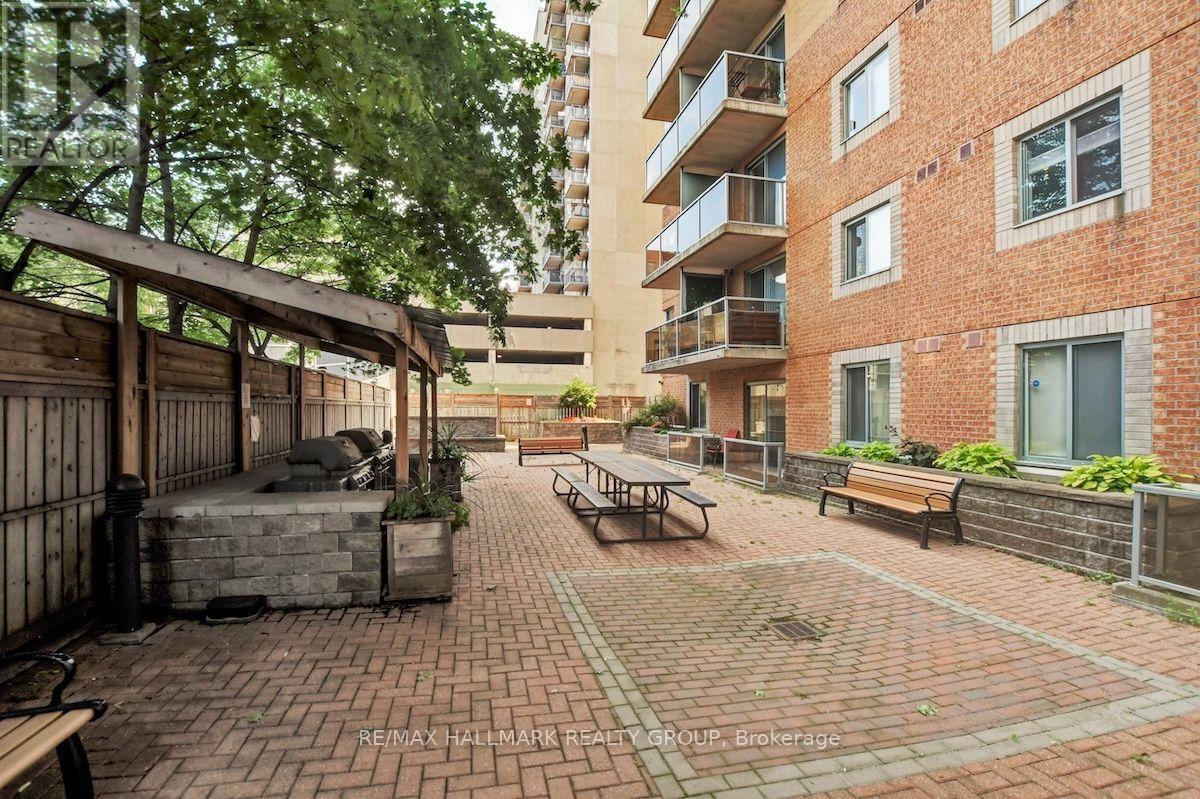 802 - 429 Somerset Street W, Ottawa, Ontario  K2P 2P5 - Photo 26 - X12439597
