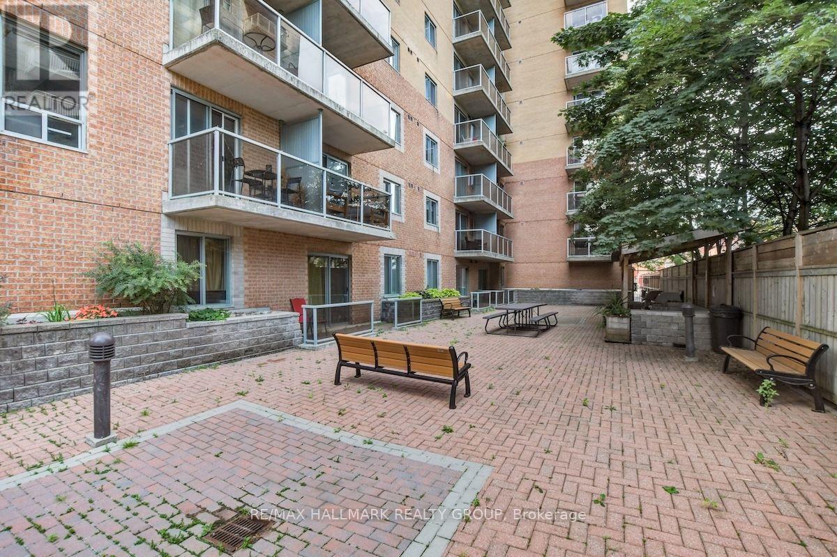 802 - 429 Somerset Street W, Ottawa, Ontario  K2P 2P5 - Photo 27 - X12439597