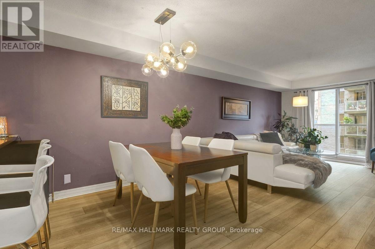 802 - 429 Somerset Street W, Ottawa, Ontario  K2P 2P5 - Photo 3 - X12439597