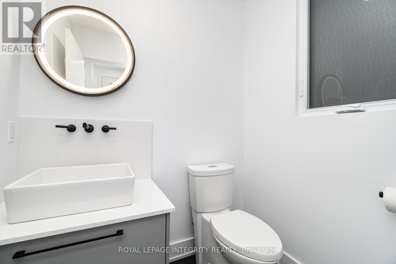 A - 284 Dovercourt Avenue, Ottawa, Ontario  K1Z 7H5 - Photo 6 - X12439640