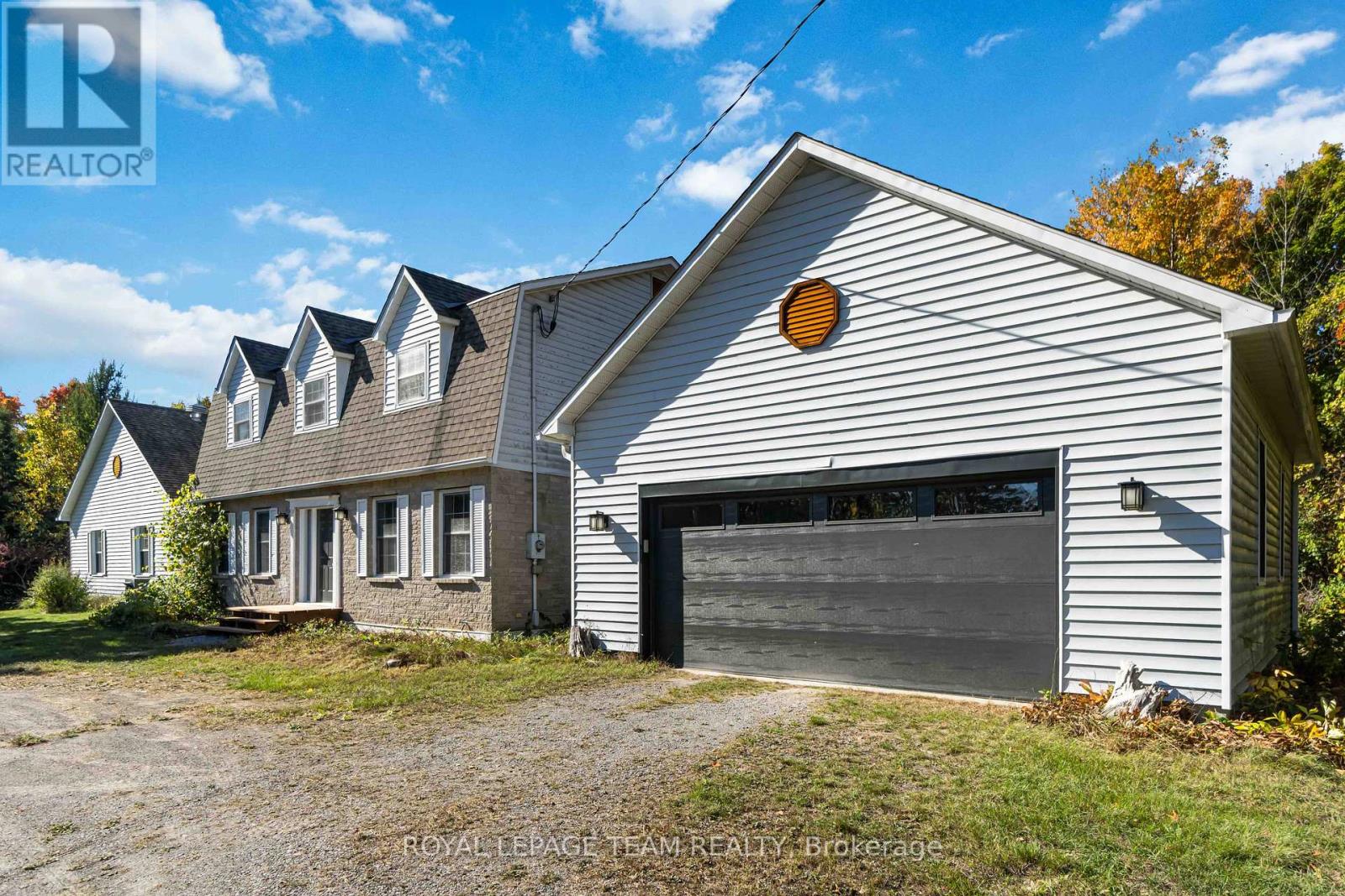 910 Bolton Road, North Grenville, Ontario  K0G 1N0 - Photo 2 - X12439672