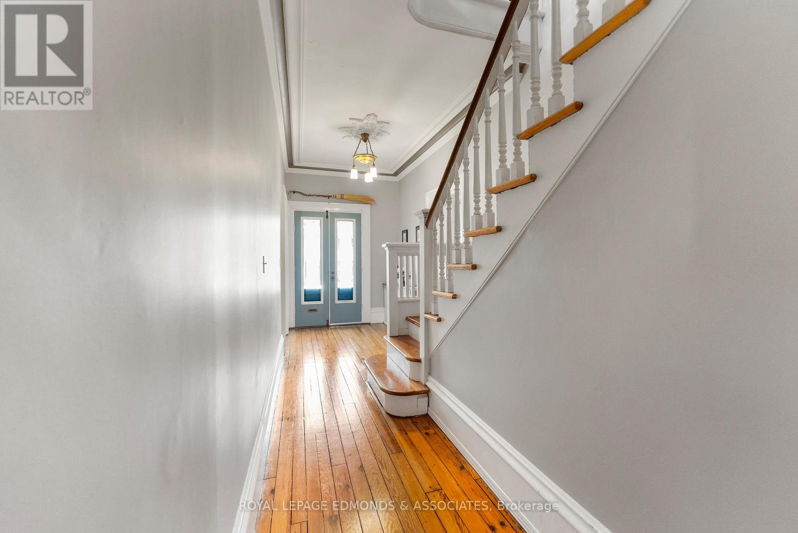 282 Supple Street, Pembroke, Ontario  K8A 3H2 - Photo 4 - X12439631