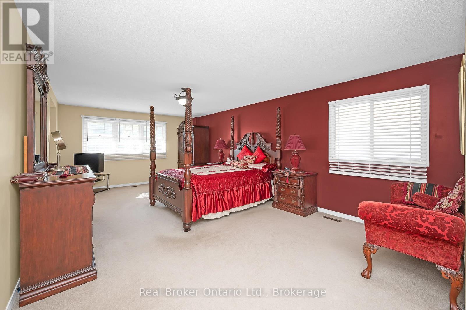 3277 Folkway Drive, Burlington, Ontario  L7M 3J2 - Photo 24 - W12439564