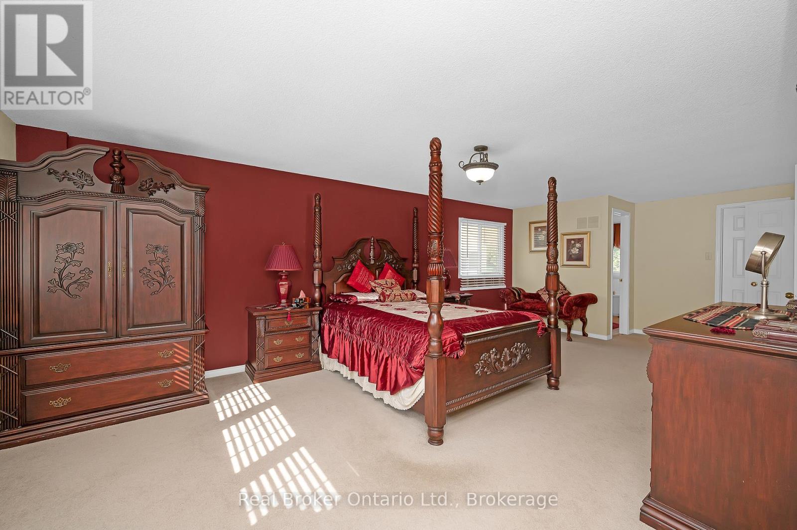 3277 Folkway Drive, Burlington, Ontario  L7M 3J2 - Photo 25 - W12439564
