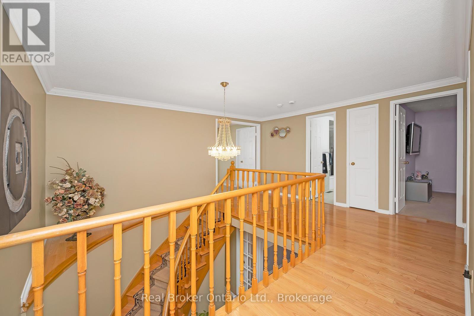 3277 Folkway Drive, Burlington, Ontario  L7M 3J2 - Photo 34 - W12439564