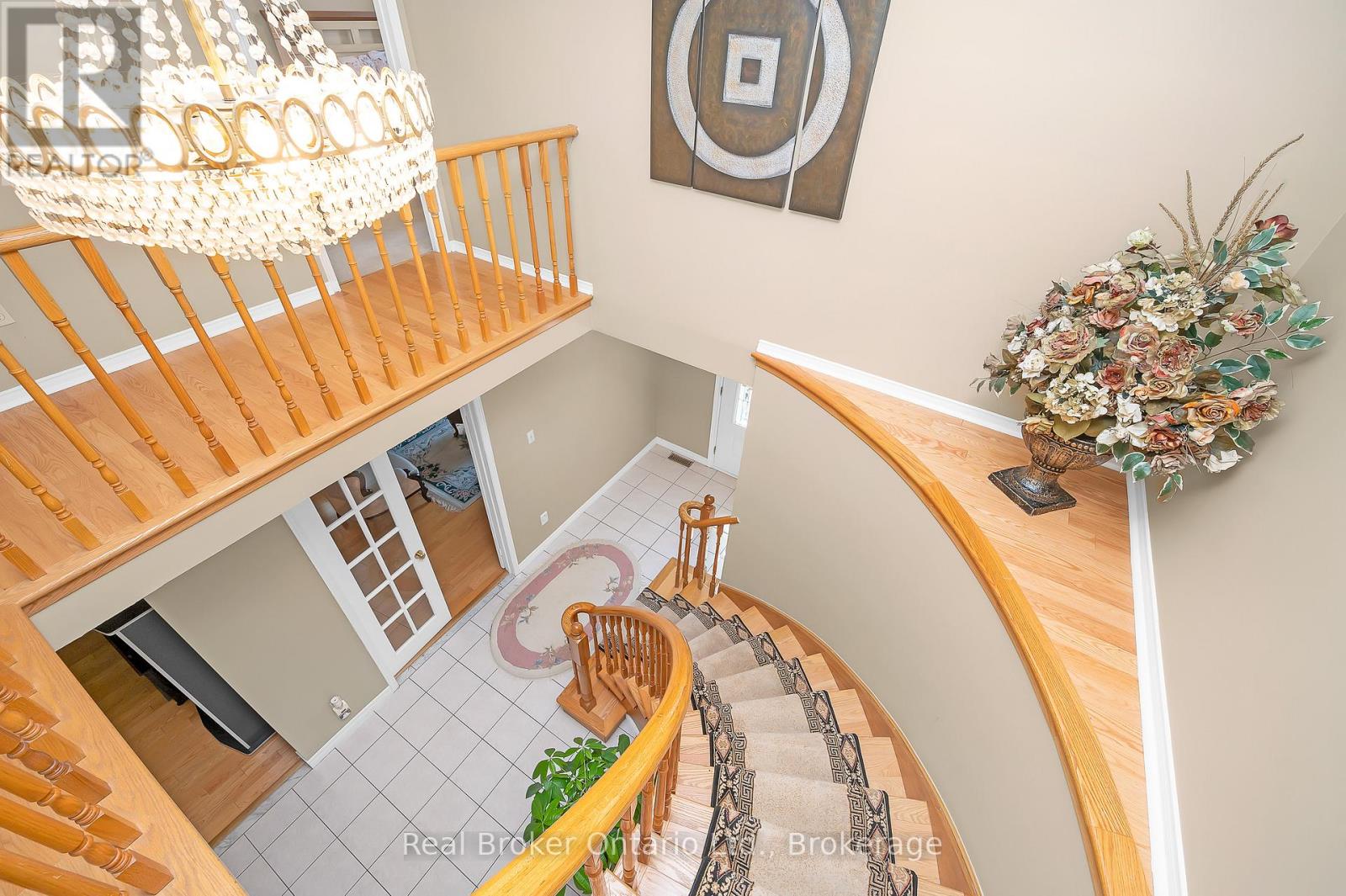 3277 Folkway Drive, Burlington, Ontario  L7M 3J2 - Photo 35 - W12439564