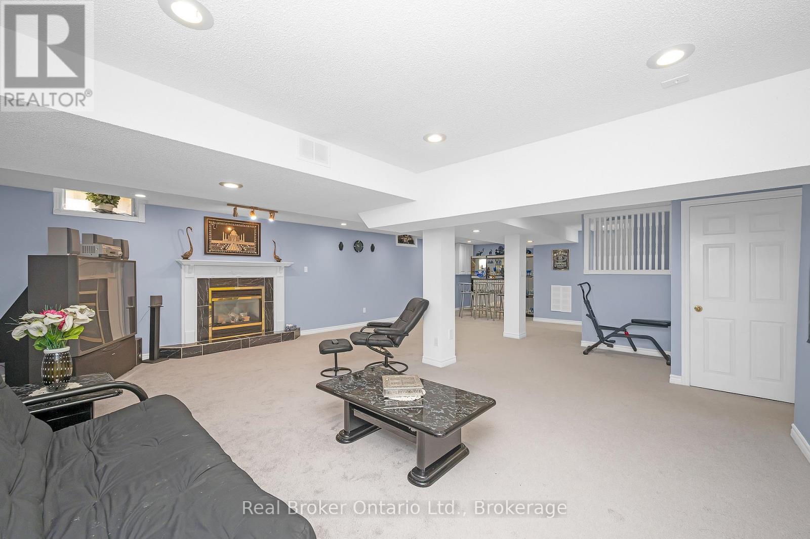 3277 Folkway Drive, Burlington, Ontario  L7M 3J2 - Photo 36 - W12439564
