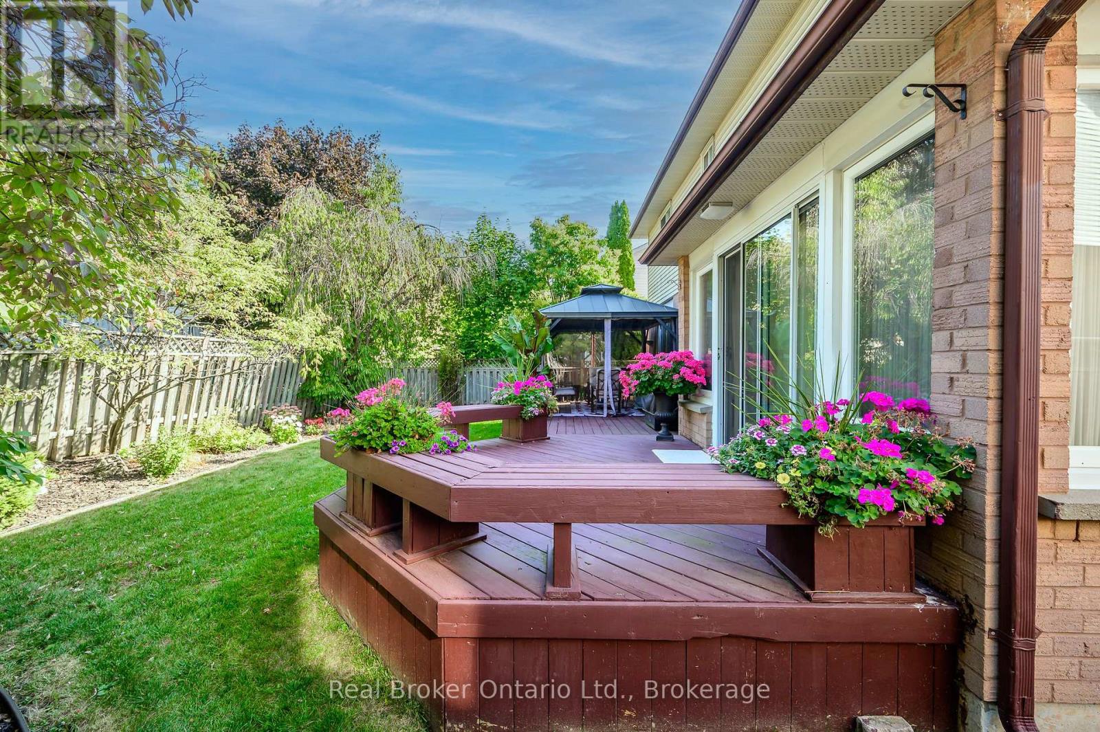 3277 Folkway Drive, Burlington, Ontario  L7M 3J2 - Photo 43 - W12439564
