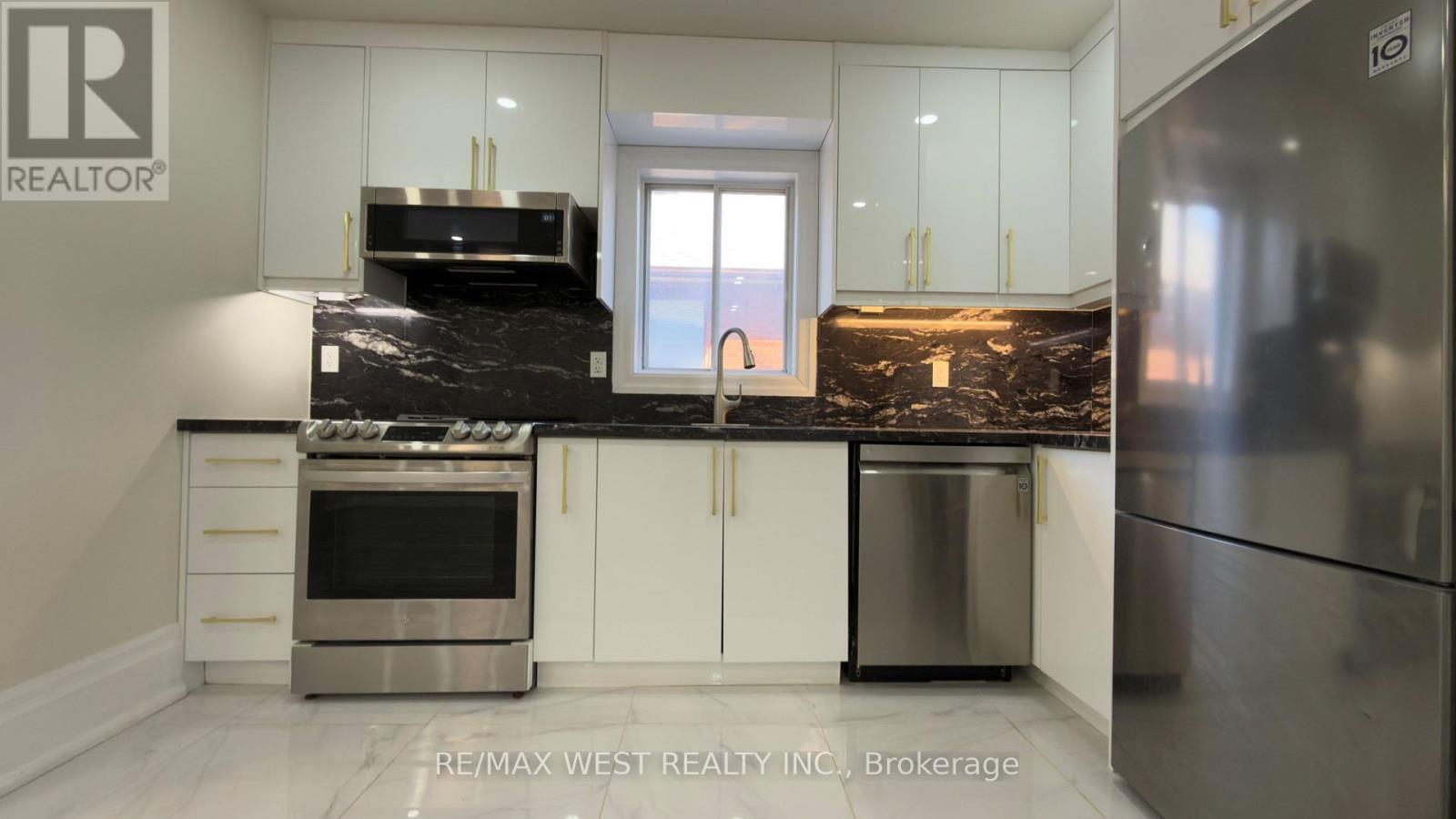 25 Sixteenth Street, Toronto, Ontario  M8V 3J7 - Photo 12 - W12437026