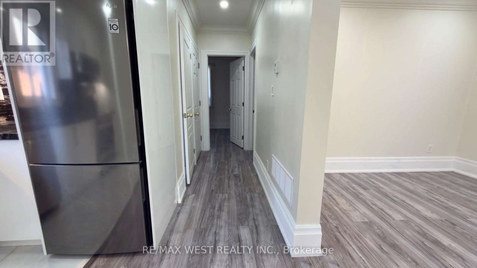 25 Sixteenth Street, Toronto, Ontario  M8V 3J7 - Photo 15 - W12437026