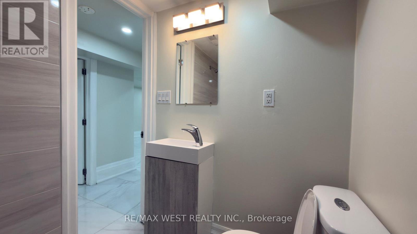 25 Sixteenth Street, Toronto, Ontario  M8V 3J7 - Photo 33 - W12437026