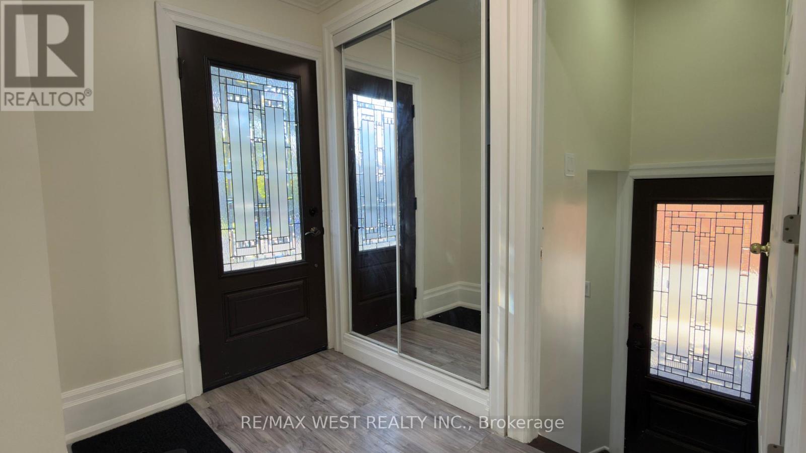 25 Sixteenth Street, Toronto, Ontario  M8V 3J7 - Photo 7 - W12437026