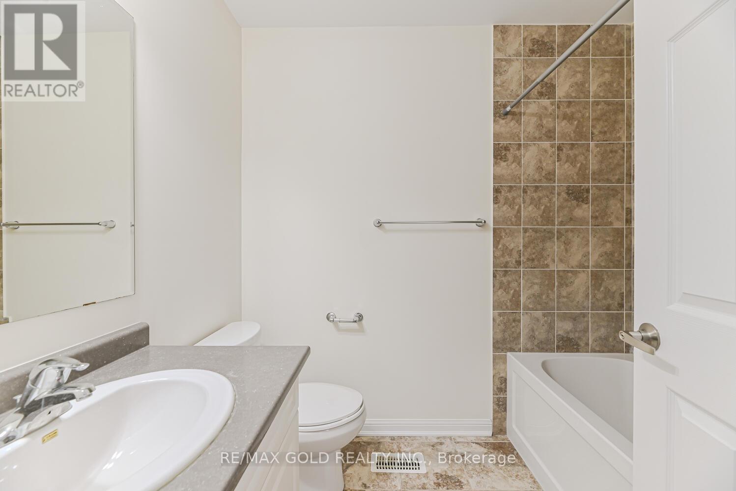 121 Buick Boulevard, Brampton, Ontario  L7A 0Z2 - Photo 19 - W12437506