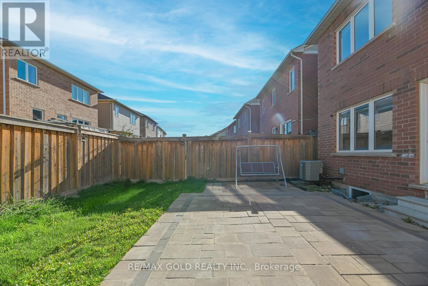 121 Buick Boulevard, Brampton, Ontario  L7A 0Z2 - Photo 35 - W12437506