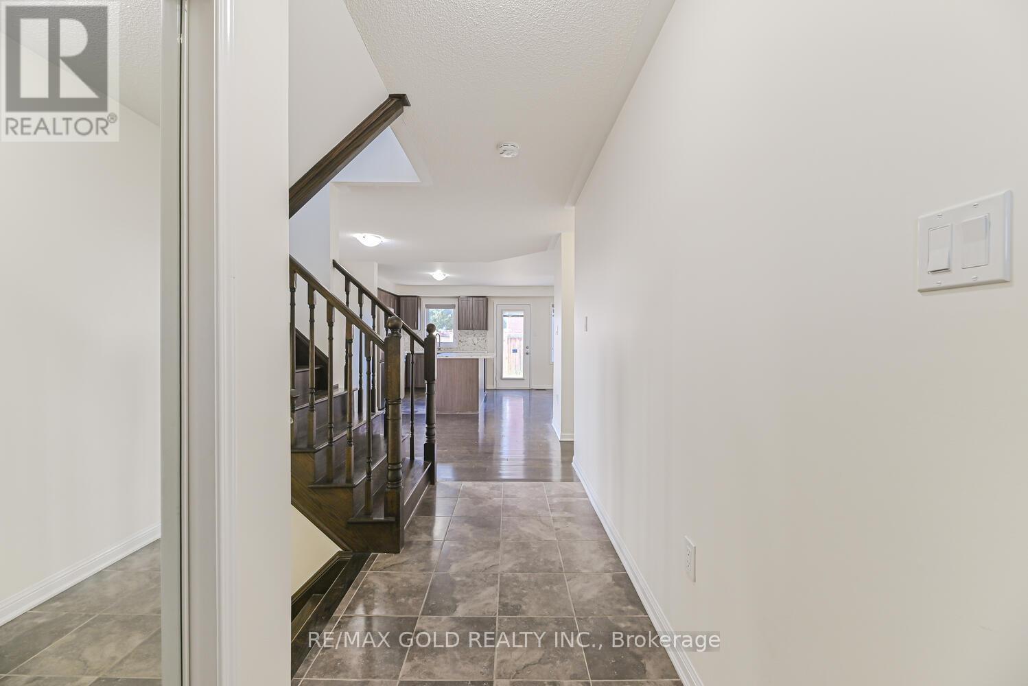 121 Buick Boulevard, Brampton, Ontario  L7A 0Z2 - Photo 4 - W12437506