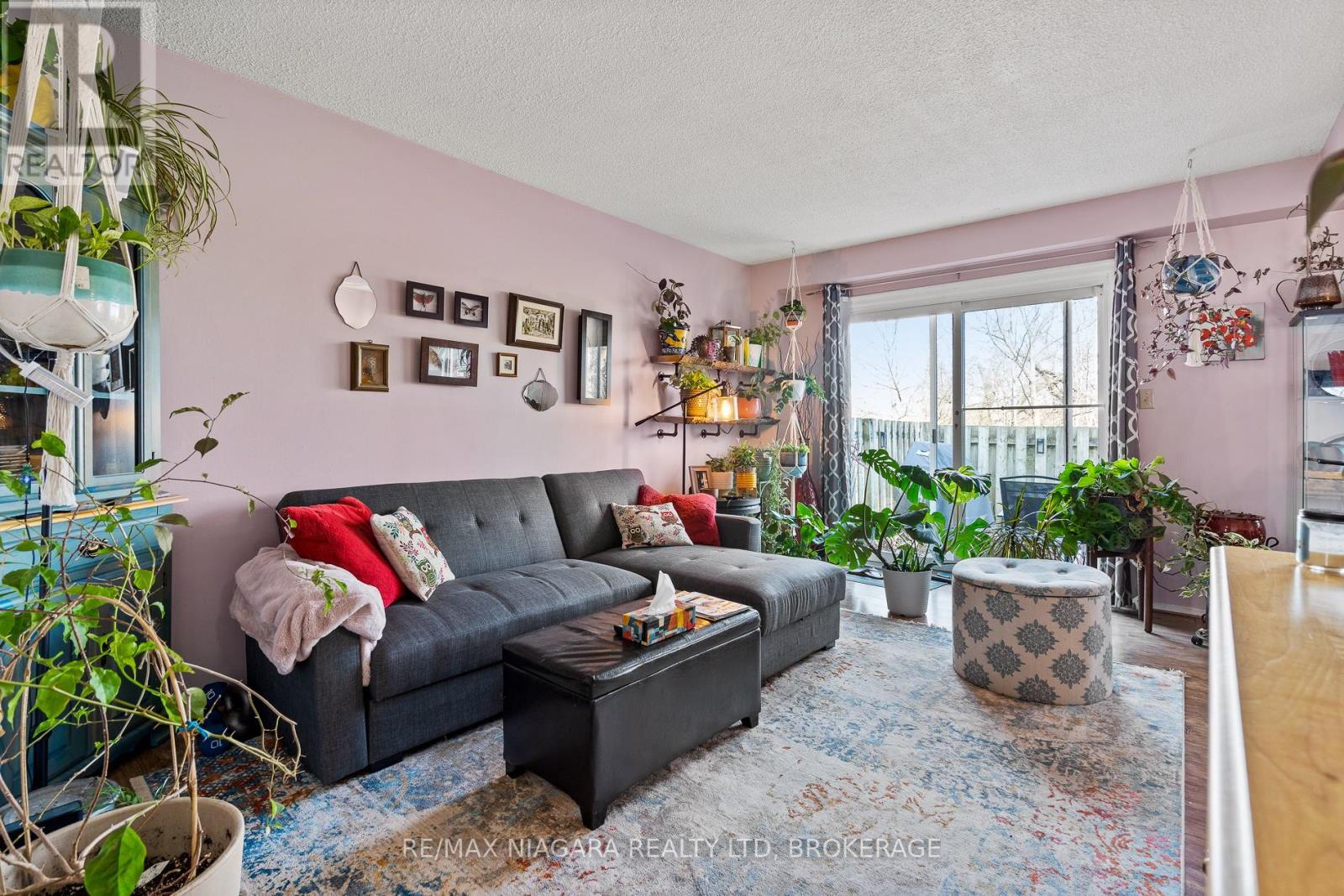 17 - 286 Cushman Road, St. Catharines (Carlton/bunting), Ontario  L2M 6S8 - Photo 4 - X12439503