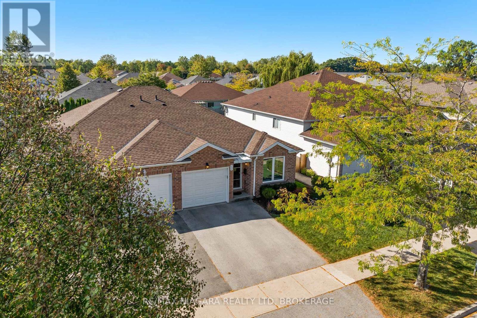 208 Autumn Crescent, Welland (West Welland), Ontario  L3C 7K2 - Photo 26 - X12439504