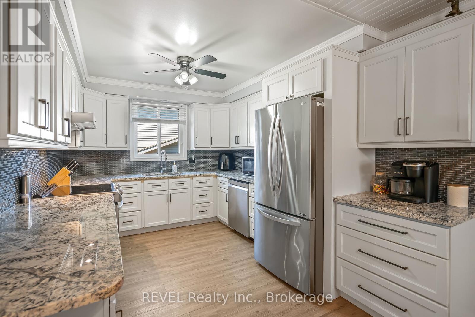 12 Silverdale Drive, St. Catharines (Vine/linwell), Ontario  L2M 3N1 - Photo 24 - X12439514