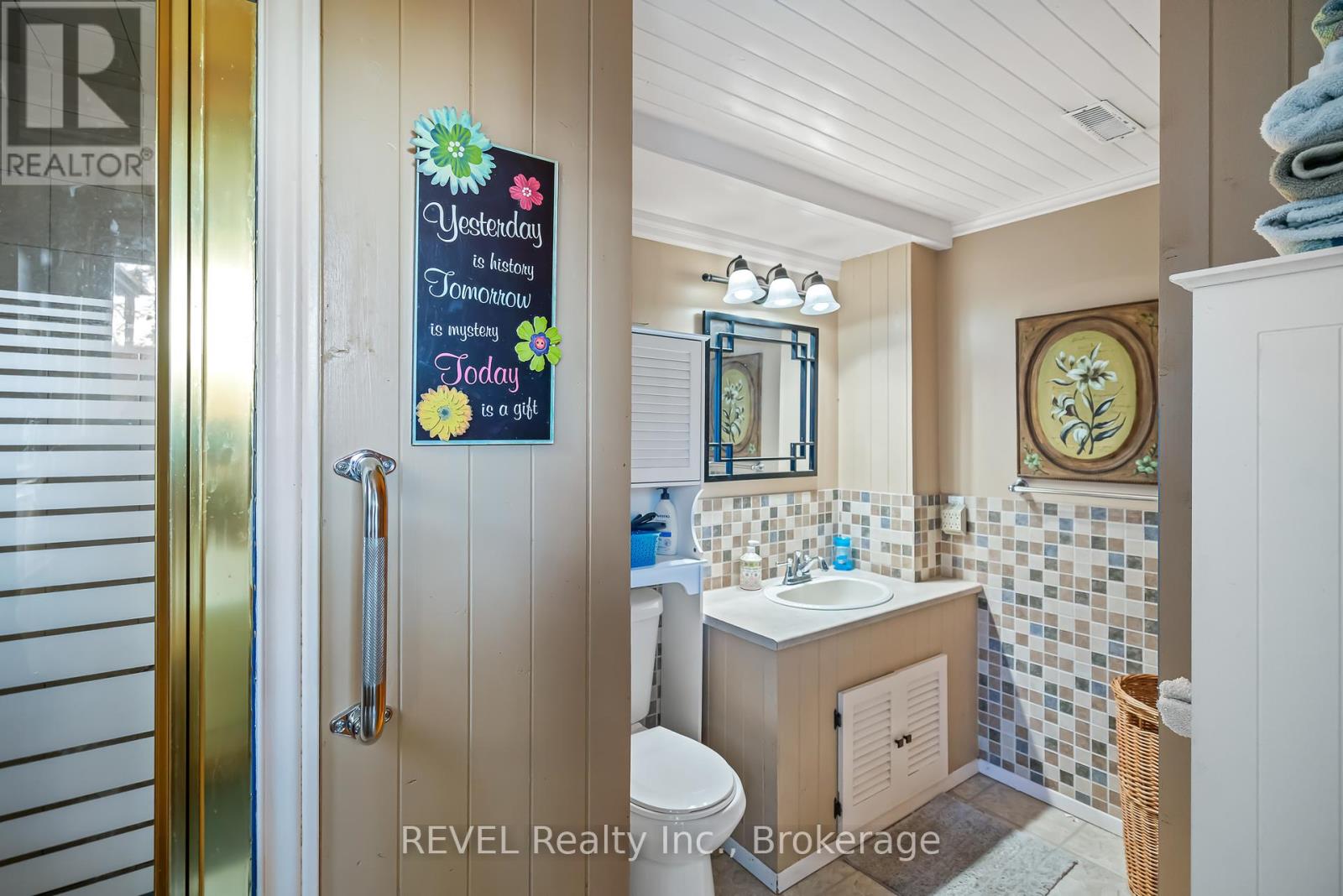 12 Silverdale Drive, St. Catharines (Vine/linwell), Ontario  L2M 3N1 - Photo 36 - X12439514