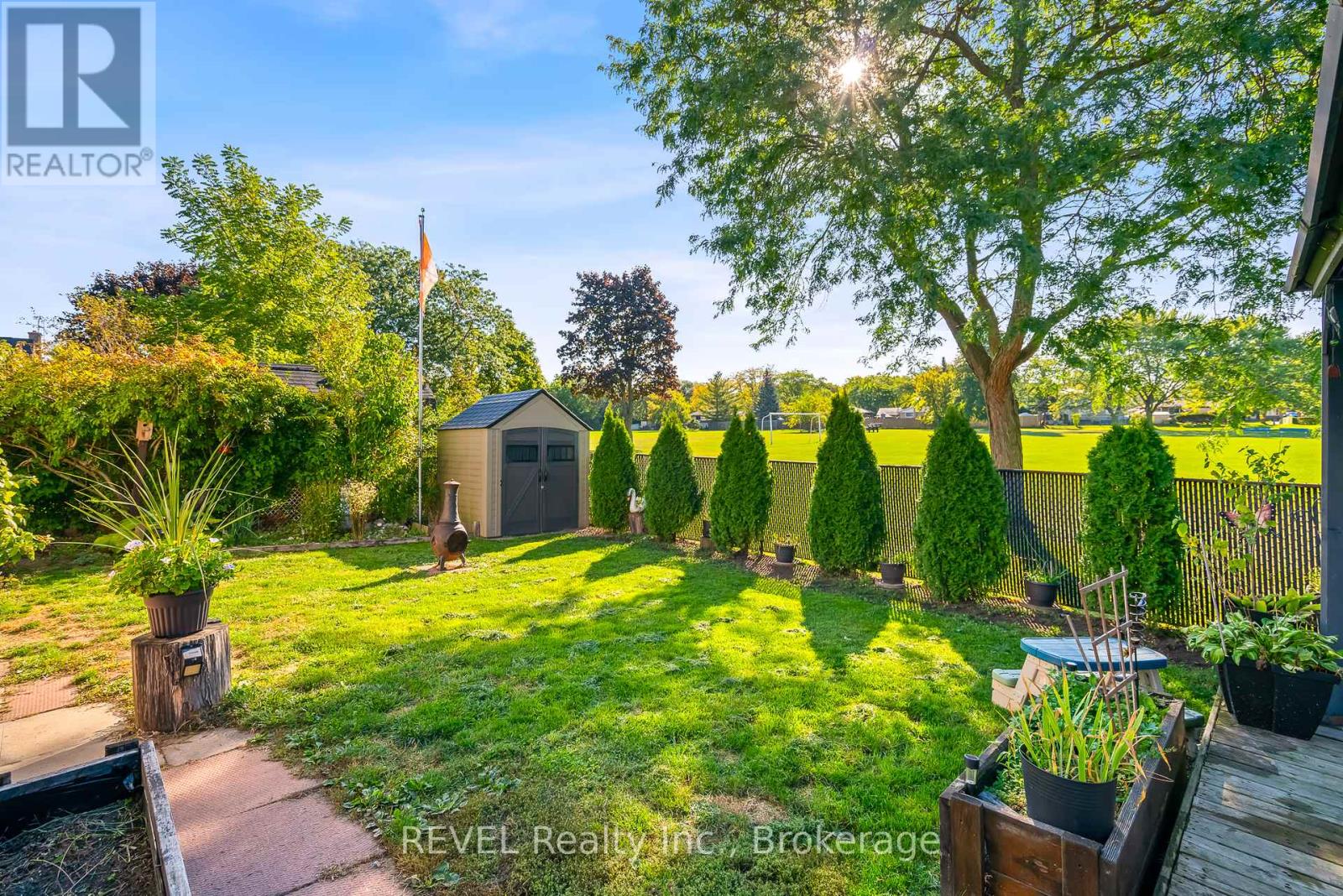 12 Silverdale Drive, St. Catharines (Vine/linwell), Ontario  L2M 3N1 - Photo 9 - X12439514