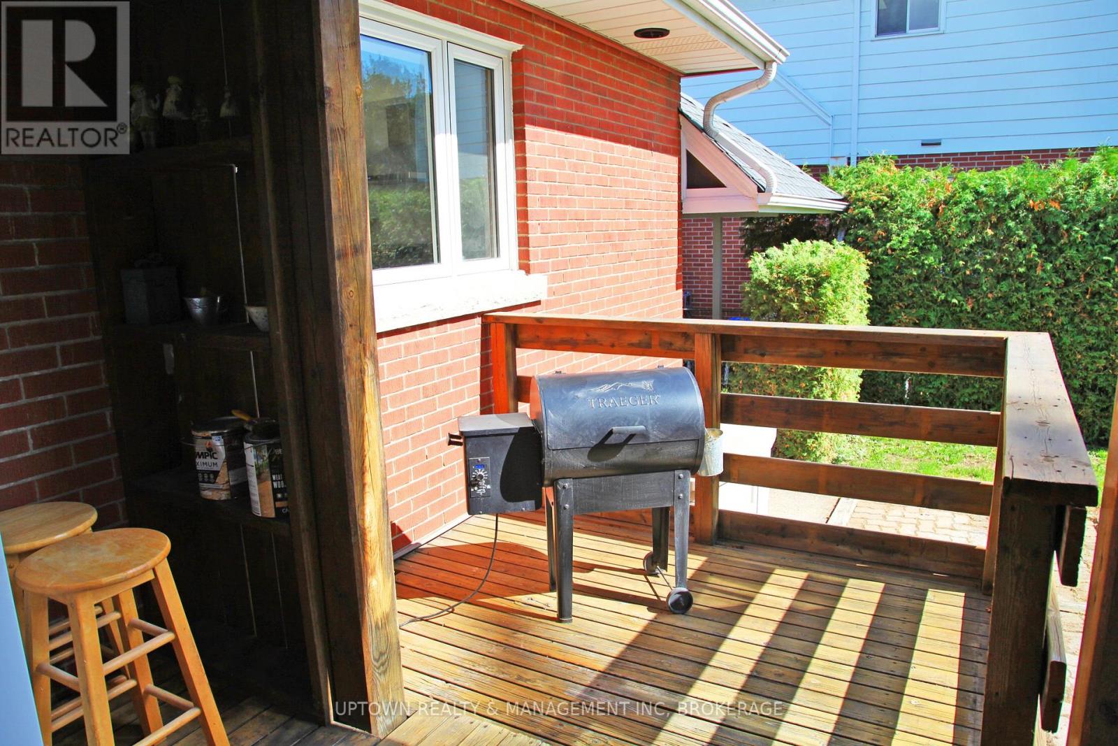 116 Hixon Road, Hamilton (Rosedale), Ontario  L8K 2C1 - Photo 33 - X12439665