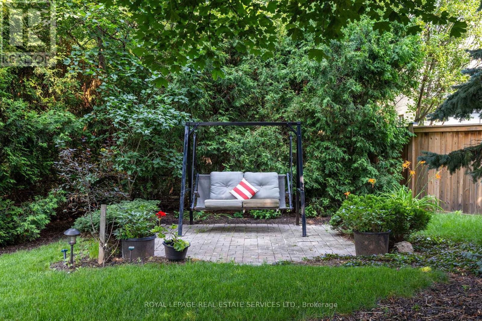 1210 Beechgrove Crescent, Oakville, Ontario  L6M 2B4 - Photo 9 - W12439367