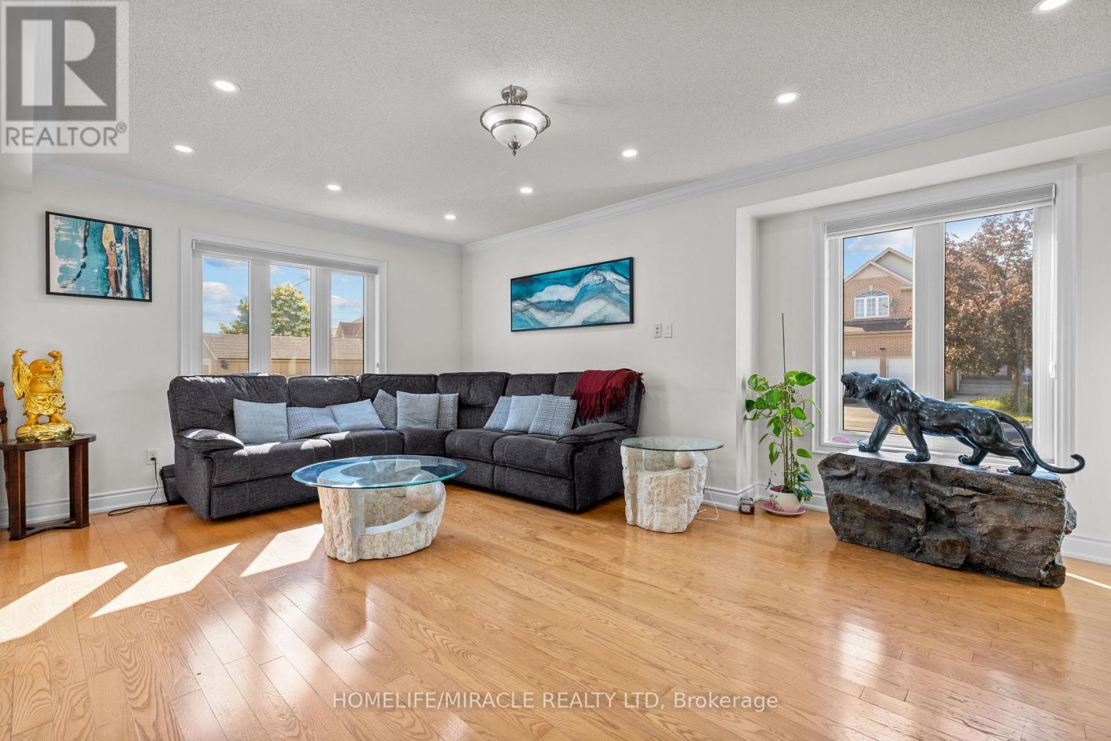 44 Newark Way, Brampton, Ontario  L7A 2W8 - Photo 23 - W12439403