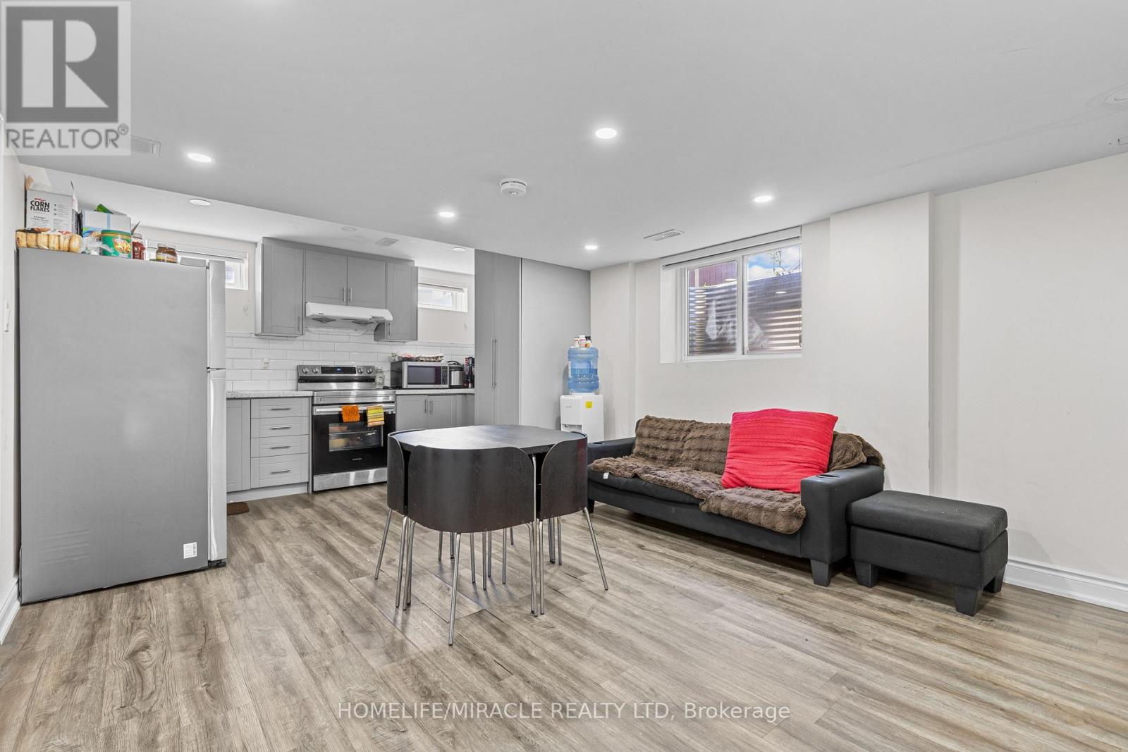 44 Newark Way, Brampton, Ontario  L7A 2W8 - Photo 43 - W12439403