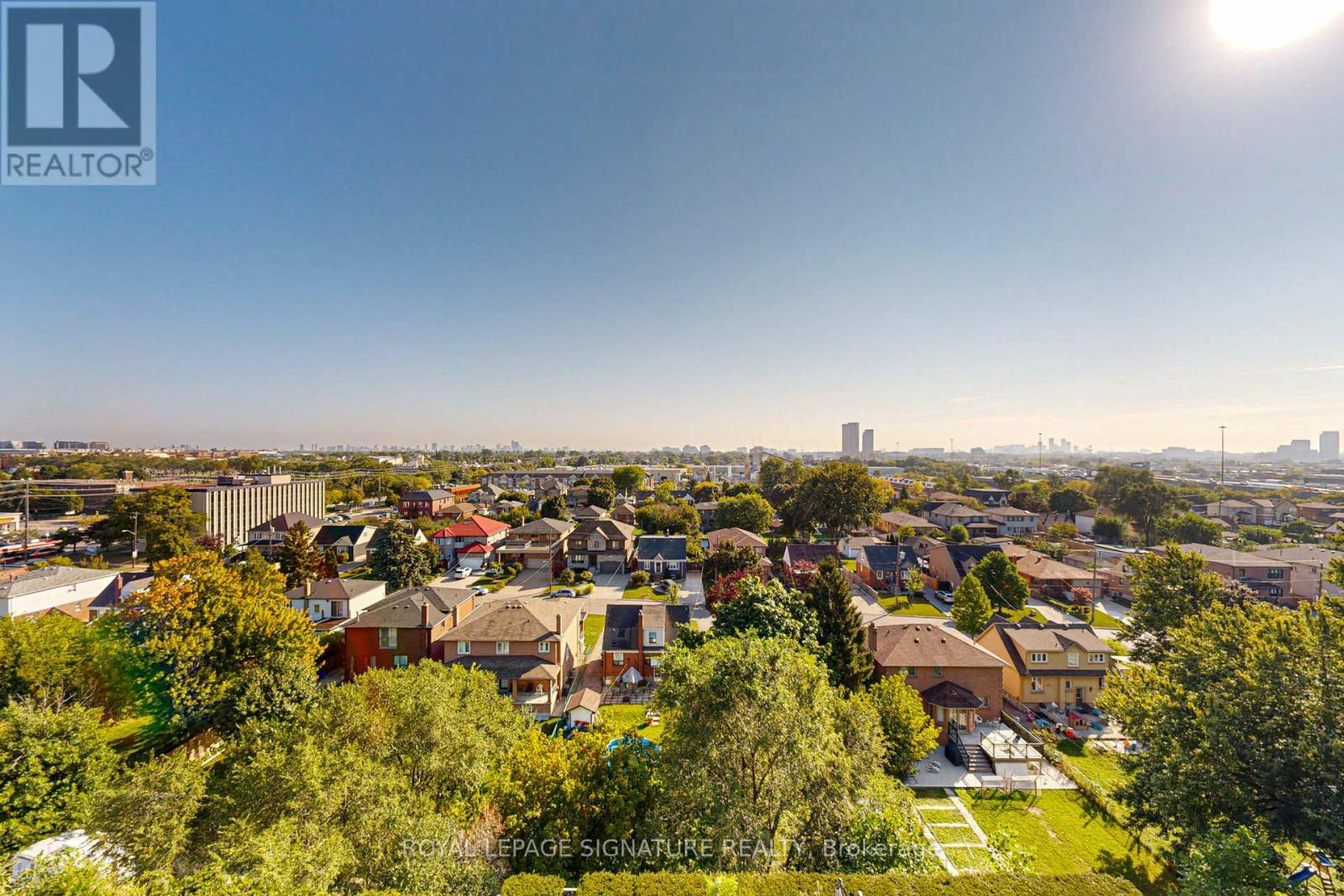 1012 - 15 James Finlay Way, Toronto, Ontario  M3M 0B3 - Photo 19 - W12439407