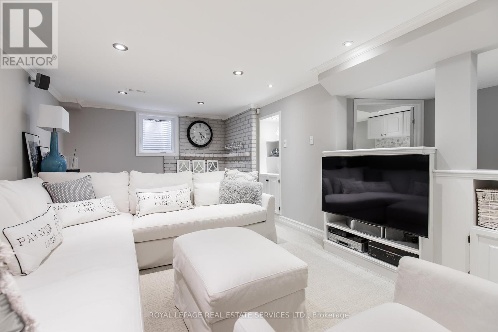 16 Ferndale Crescent, Brampton, Ontario  L6W 1E9 - Photo 33 - W12439419