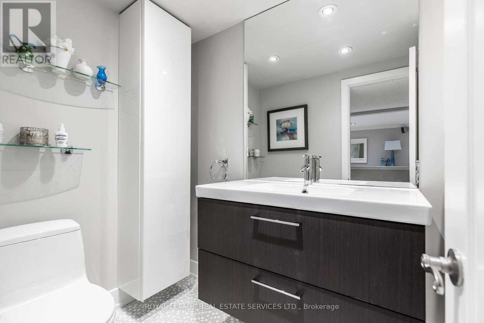 16 Ferndale Crescent, Brampton, Ontario  L6W 1E9 - Photo 38 - W12439419