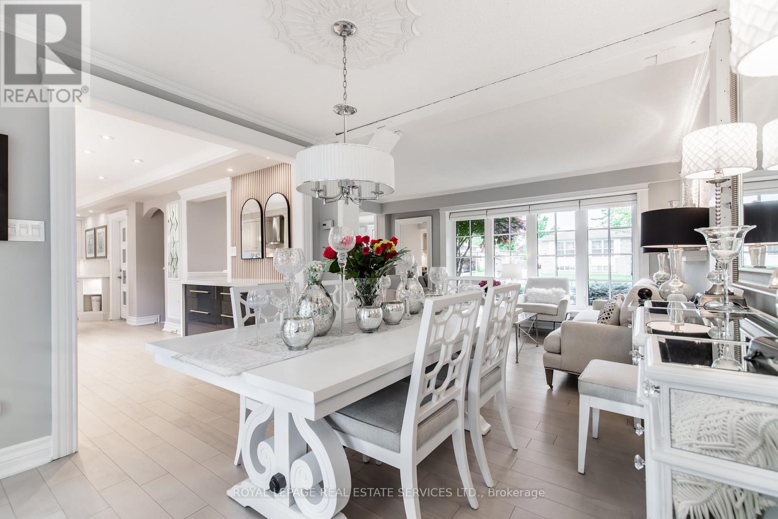 16 Ferndale Crescent, Brampton, Ontario  L6W 1E9 - Photo 7 - W12439419