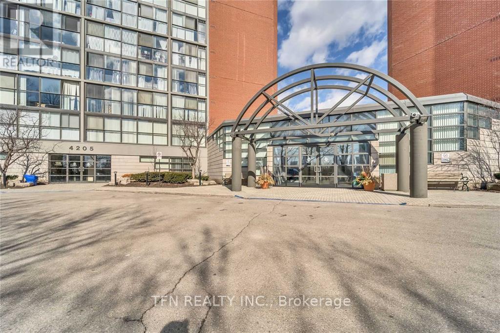 1102 - 4205 Shipp Drive, Mississauga, Ontario  L4Z 2Y9 - Photo 3 - W12439431