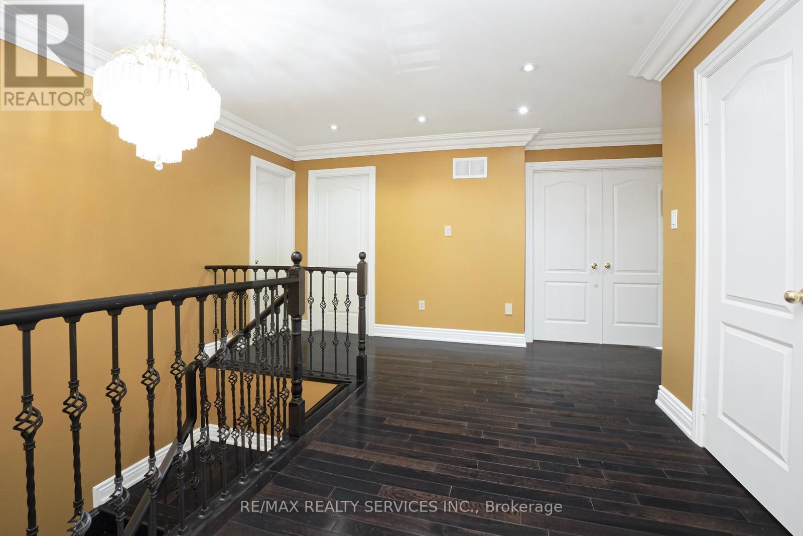 14 Foxmere Road, Brampton, Ontario  L7A 1S6 - Photo 21 - W12439444