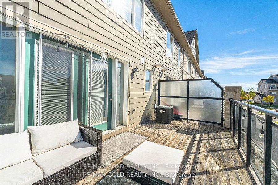51 - 60 Fairwood Circle, Brampton, Ontario  L6R 0Y6 - Photo 18 - W12439459