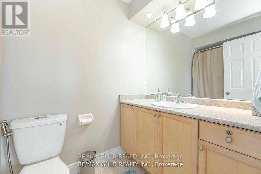 51 - 60 Fairwood Circle, Brampton, Ontario  L6R 0Y6 - Photo 25 - W12439459