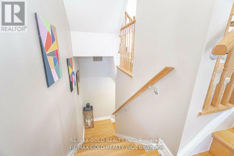51 - 60 Fairwood Circle, Brampton, Ontario  L6R 0Y6 - Photo 32 - W12439459