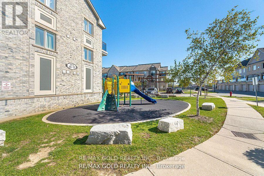 51 - 60 Fairwood Circle, Brampton, Ontario  L6R 0Y6 - Photo 38 - W12439459