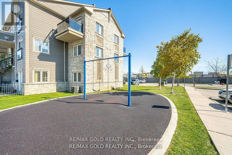 51 - 60 Fairwood Circle, Brampton, Ontario  L6R 0Y6 - Photo 39 - W12439459