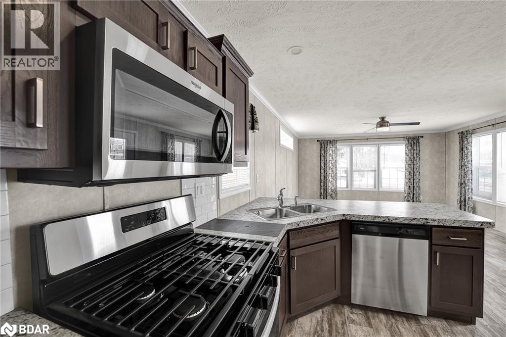 40 Shamrock Crescent, Angus, Ontario  L3W 0A5 - Photo 12 - 40772635