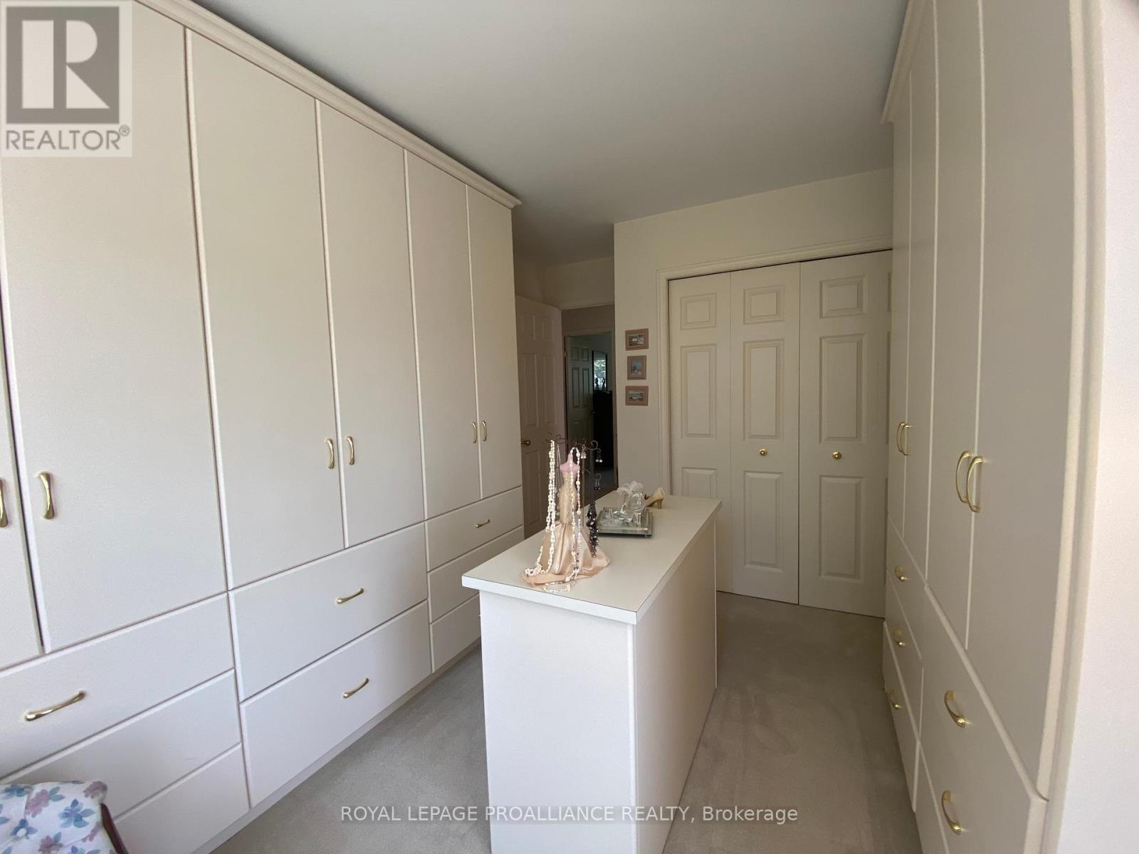 45 Country Club Place, Brockville, Ontario  K6V 6T9 - Photo 29 - X12439662