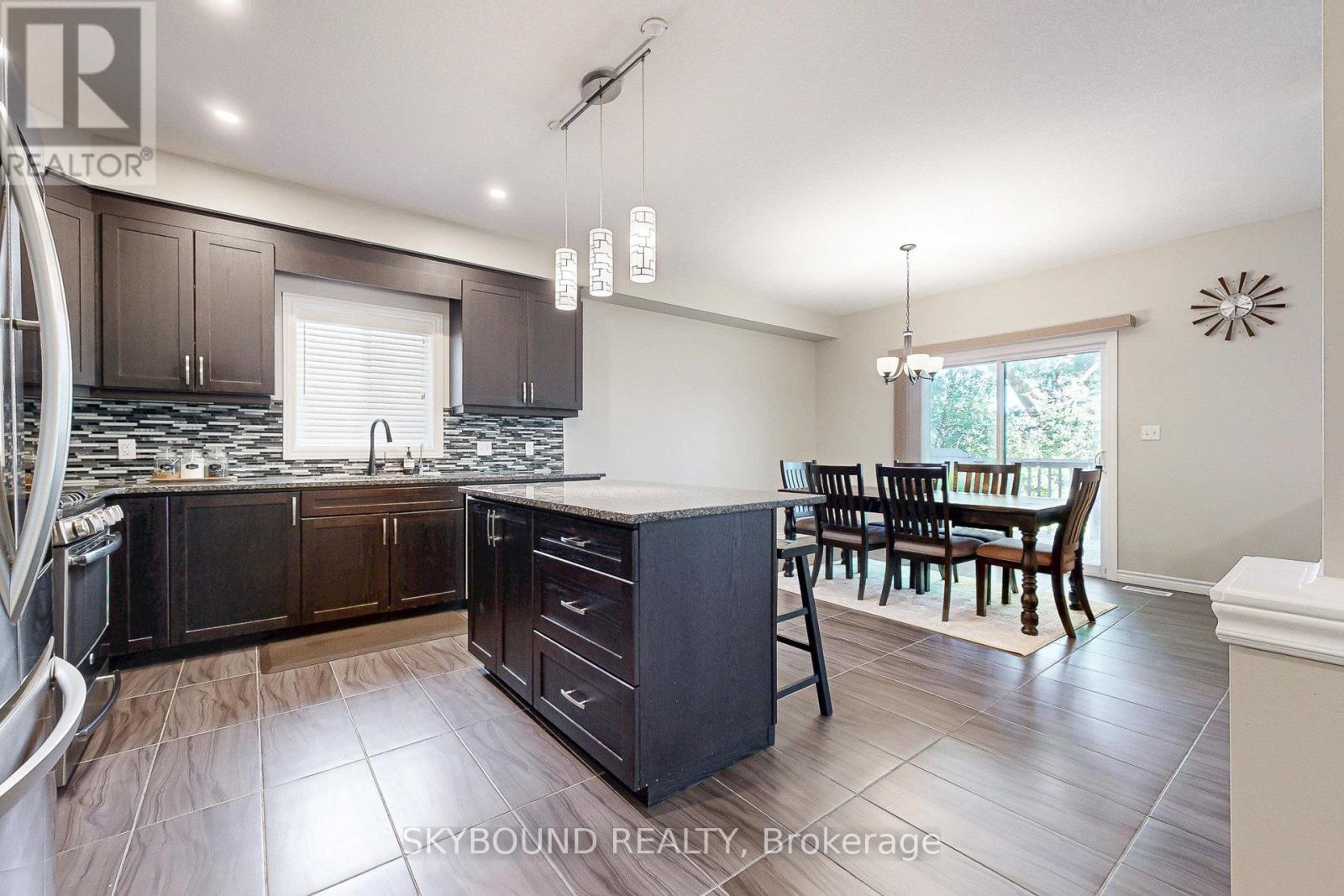305 Wesley Boulevard, Cambridge, Ontario  N1R 5S2 - Photo 14 - X12439372